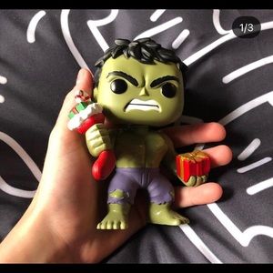 Christmas hulk funko pop